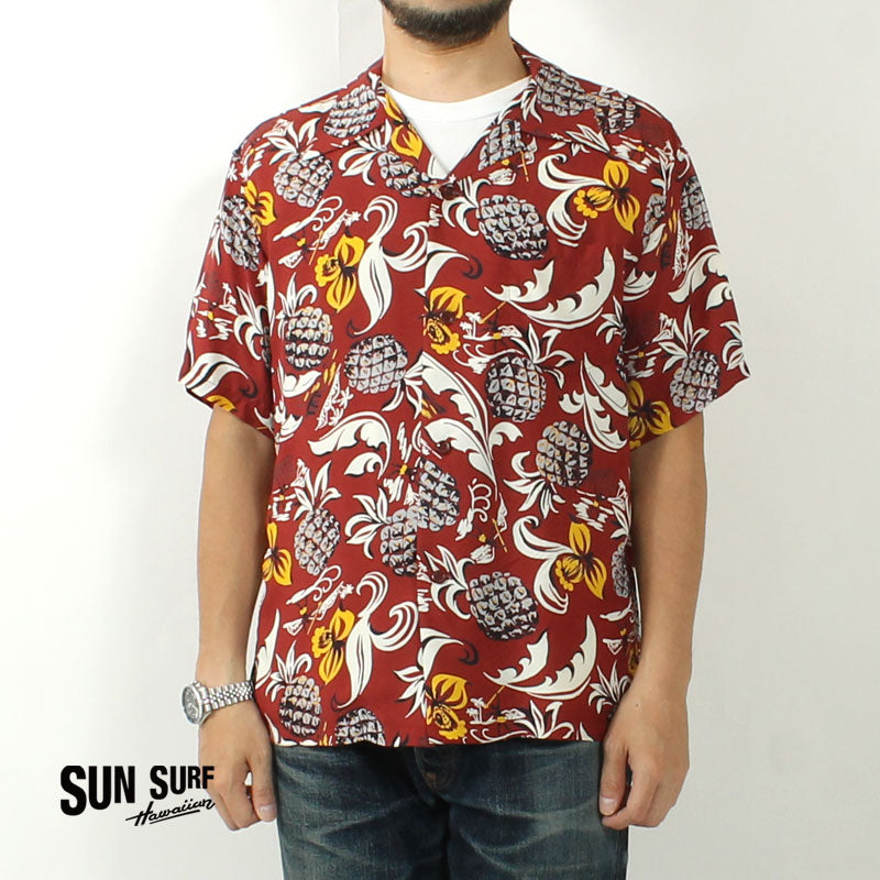 SUN SURF SS39022  RAYON HAWAIIAN SHIRT "ISLAND FEELING"
